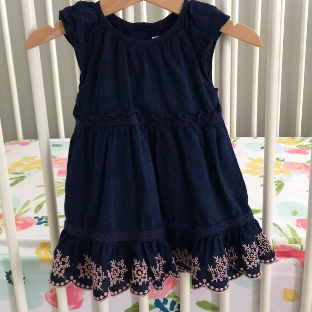 EUC baby girl dress